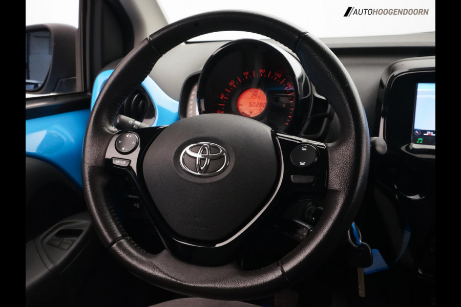 Toyota Aygo 1.0 VVT-i x-joy (NAVIGATIE,LED VERLICHTING,AIRCO,CRUISE,CAMERA,LANE-ASSIST,NIEUWE APK,LM-VELGEN,TOPCONDITIE) Toyota Aygo 1.0 VVT-i x-joy (NAVIGATIE,LED VERLICHTING,AIRCO,CRUISE,CAMERA,LANE-ASSIST,NIEUWE APK,LM-VELGEN,TOPCONDITIE)