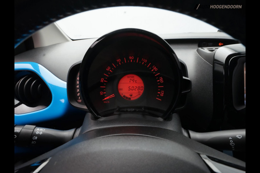 Toyota Aygo 1.0 VVT-i x-joy (NAVIGATIE,LED VERLICHTING,AIRCO,CRUISE,CAMERA,LANE-ASSIST,NIEUWE APK,LM-VELGEN,TOPCONDITIE) Toyota Aygo 1.0 VVT-i x-joy (NAVIGATIE,LED VERLICHTING,AIRCO,CRUISE,CAMERA,LANE-ASSIST,NIEUWE APK,LM-VELGEN,TOPCONDITIE)