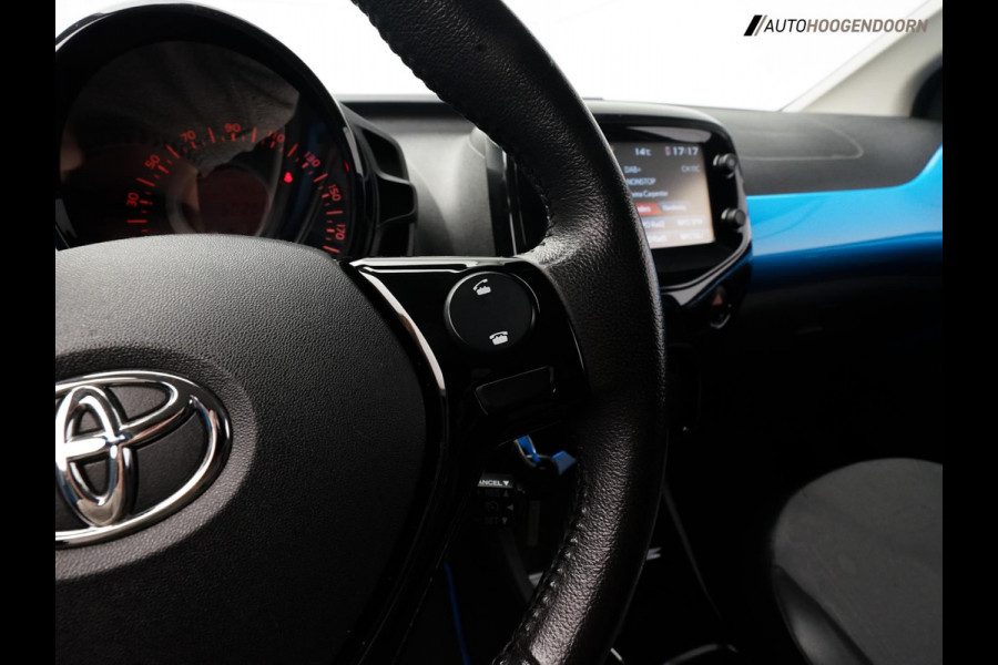 Toyota Aygo 1.0 VVT-i x-joy (NAVIGATIE,LED VERLICHTING,AIRCO,CRUISE,CAMERA,LANE-ASSIST,NIEUWE APK,LM-VELGEN,TOPCONDITIE) Toyota Aygo 1.0 VVT-i x-joy (NAVIGATIE,LED VERLICHTING,AIRCO,CRUISE,CAMERA,LANE-ASSIST,NIEUWE APK,LM-VELGEN,TOPCONDITIE)