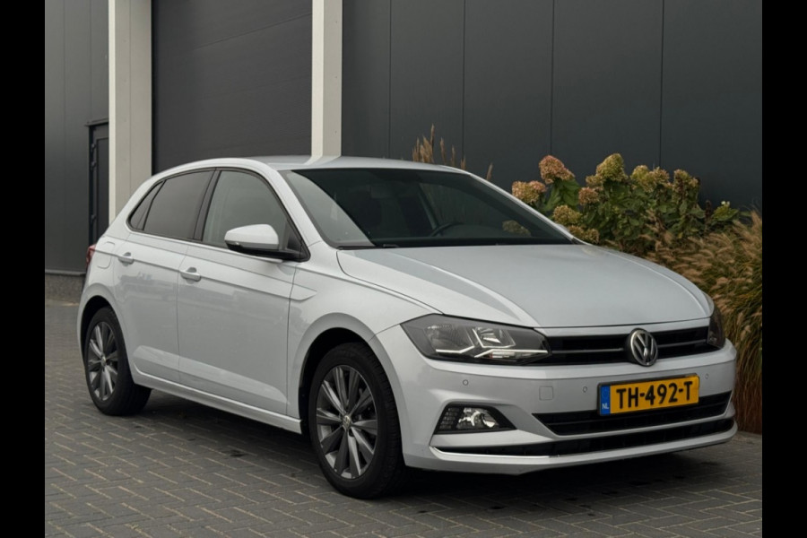 Volkswagen Polo 1.0 TSI Highline NAVI APPLE CARPLAY SPORTVELGEN PDC LEDER Volkswagen Polo 1.0 TSI Highline NAVI APPLE CARPLAY SPORTVELGEN PDC LEDER