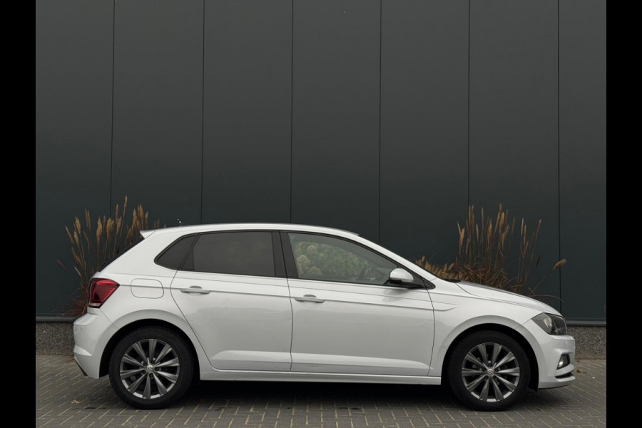 Volkswagen Polo 1.0 TSI Highline NAVI APPLE CARPLAY SPORTVELGEN PDC LEDER Volkswagen Polo 1.0 TSI Highline NAVI APPLE CARPLAY SPORTVELGEN PDC LEDER