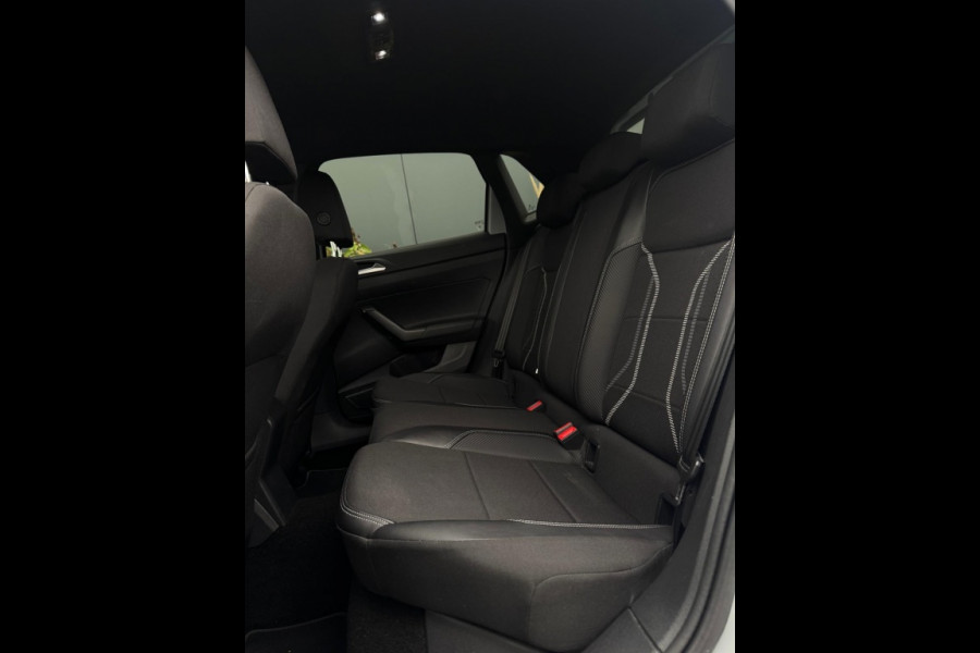 Volkswagen Polo 1.0 TSI Highline NAVI APPLE CARPLAY SPORTVELGEN PDC LEDER Volkswagen Polo 1.0 TSI Highline NAVI APPLE CARPLAY SPORTVELGEN PDC LEDER