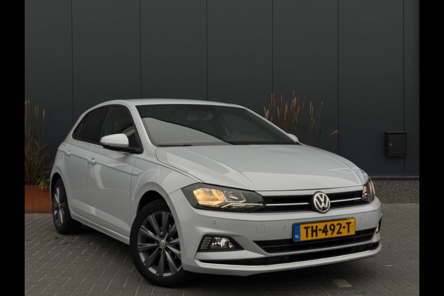 Volkswagen Polo 1.0 TSI Highline NAVI APPLE CARPLAY SPORTVELGEN PDC LEDER Volkswagen Polo 1.0 TSI Highline NAVI APPLE CARPLAY SPORTVELGEN PDC LEDER
