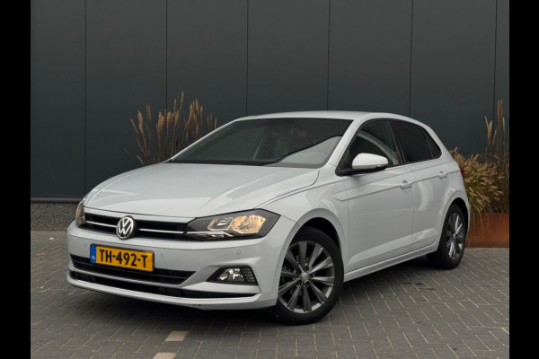 Volkswagen Polo 1.0 TSI Highline NAVI APPLE CARPLAY SPORTVELGEN PDC LEDER Volkswagen Polo 1.0 TSI Highline NAVI APPLE CARPLAY SPORTVELGEN PDC LEDER