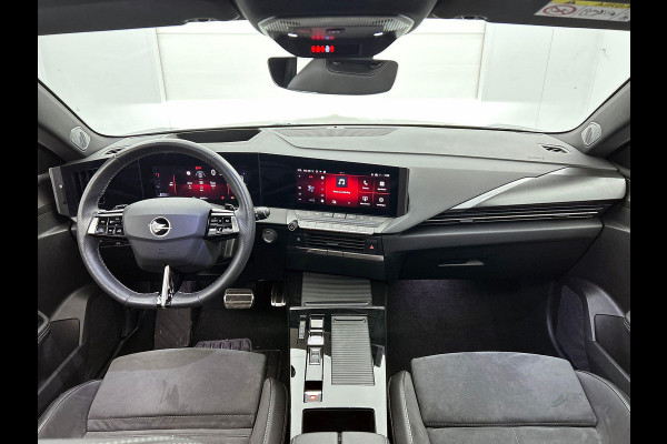 Opel Astra Sports Tourer 1.2T 130PK Ultimate PANO | HEAD-UP | AD-CRUISE | LED | CARPLAY Opel Astra Sports Tourer 1.2T 130PK Ultimate PANO | HEAD-UP | AD-CRUISE | LED | CARPLAY