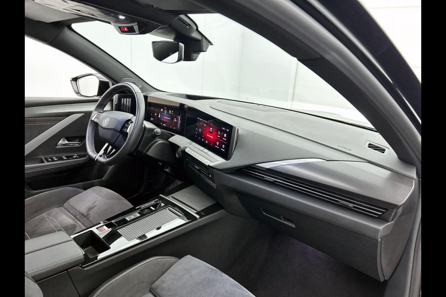 Opel Astra Sports Tourer 1.2T 130PK Ultimate PANO | HEAD-UP | AD-CRUISE | LED | CARPLAY Opel Astra Sports Tourer 1.2T 130PK Ultimate PANO | HEAD-UP | AD-CRUISE | LED | CARPLAY