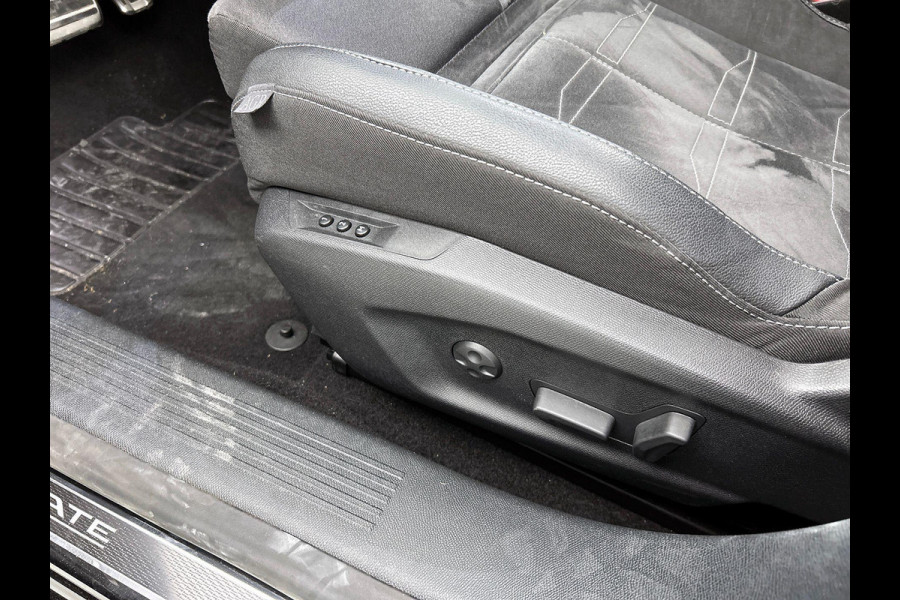 Opel Astra Sports Tourer 1.2T 130PK Ultimate PANO | HEAD-UP | AD-CRUISE | LED | CARPLAY Opel Astra Sports Tourer 1.2T 130PK Ultimate PANO | HEAD-UP | AD-CRUISE | LED | CARPLAY