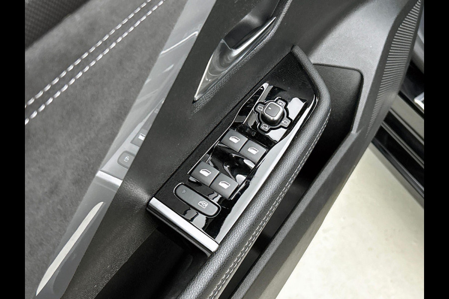 Opel Astra Sports Tourer 1.2T 130PK Ultimate PANO | HEAD-UP | AD-CRUISE | LED | CARPLAY Opel Astra Sports Tourer 1.2T 130PK Ultimate PANO | HEAD-UP | AD-CRUISE | LED | CARPLAY