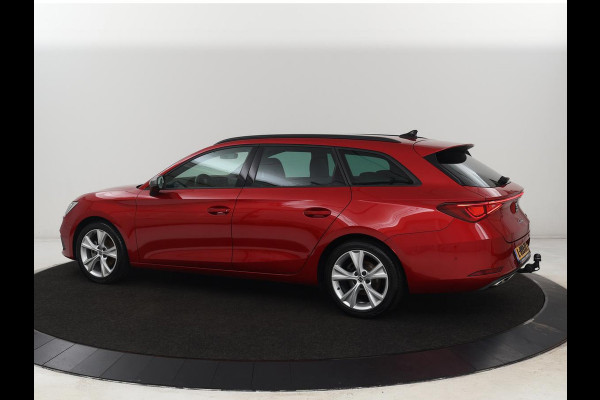 Seat Leon 1.5 TSI FR Business Intense | Trekhaak | Carplay | Adaptive cruise | Navigatie | Sportstoelen | Camera | Dodehoek detectie | Parkeerhulp | DAB | Full LED