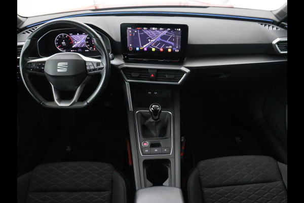 Seat Leon 1.5 TSI FR Business Intense | Trekhaak | Carplay | Adaptive cruise | Navigatie | Sportstoelen | Camera | Dodehoek detectie | Parkeerhulp | DAB | Full LED