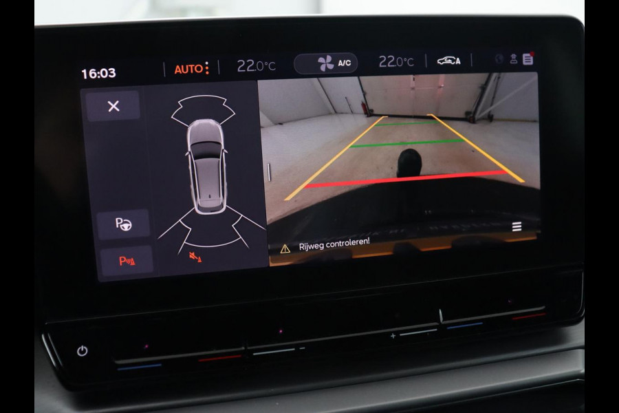 Seat Leon 1.5 TSI FR Business Intense | Trekhaak | Carplay | Adaptive cruise | Navigatie | Sportstoelen | Camera | Dodehoek detectie | Parkeerhulp | DAB | Full LED