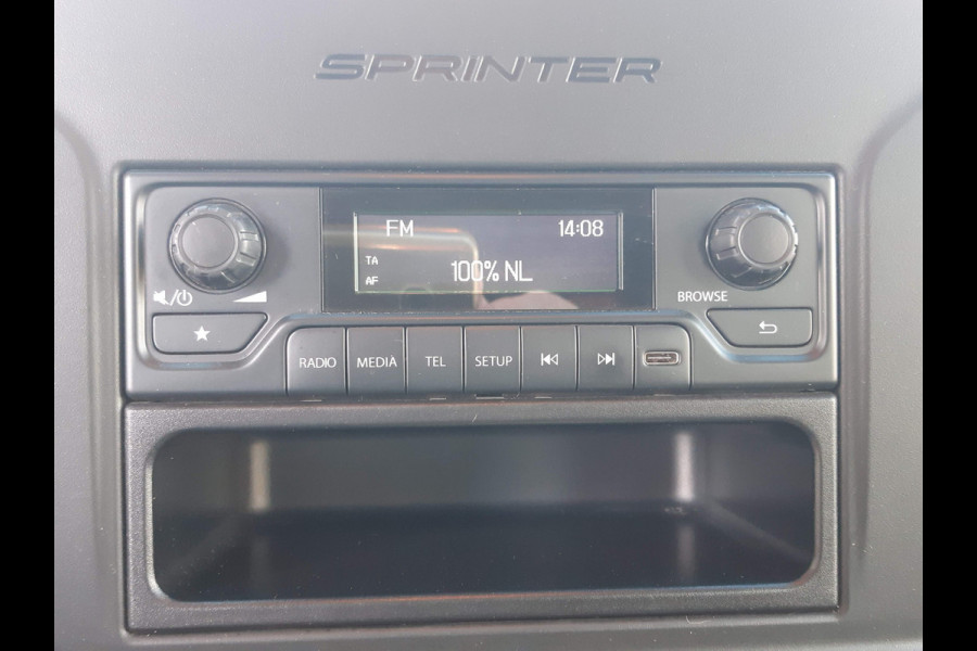 Mercedes-Benz Sprinter Pick-up 150Pk CDI Dubbel Cabine 6-pers. Automaat Trekhaak Cruisecontrol Airco Mercedes-Benz Sprinter Pick-up 150Pk CDI Dubbel Cabine 6-pers. Automaat Trekhaak Cruisecontrol Airco