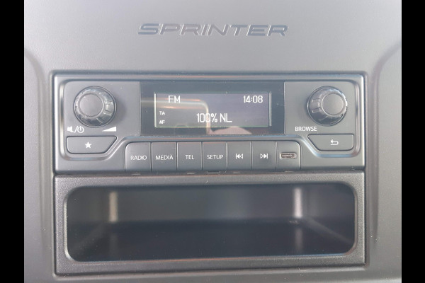 Mercedes-Benz Sprinter Pick-up 150Pk CDI Dubbel Cabine 6-pers. Automaat Trekhaak Cruisecontrol Airco Mercedes-Benz Sprinter Pick-up 150Pk CDI Dubbel Cabine 6-pers. Automaat Trekhaak Cruisecontrol Airco
