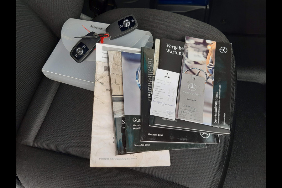 Mercedes-Benz Sprinter Pick-up 150Pk CDI Dubbel Cabine 6-pers. Automaat Trekhaak Cruisecontrol Airco Mercedes-Benz Sprinter Pick-up 150Pk CDI Dubbel Cabine 6-pers. Automaat Trekhaak Cruisecontrol Airco