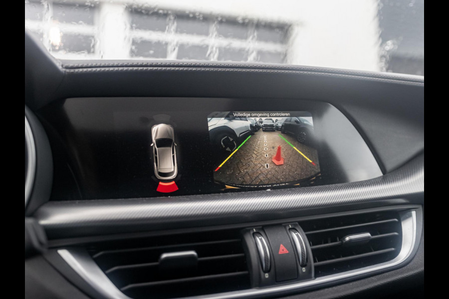 Alfa Romeo Stelvio 2.0 Turbo Aut. AWD B-Tech | Navi | Xenon | Camera | Veloce Int. | Schuif/Kanteldak | 20" | Apple Carplay | Keyless | Dashboard Leder