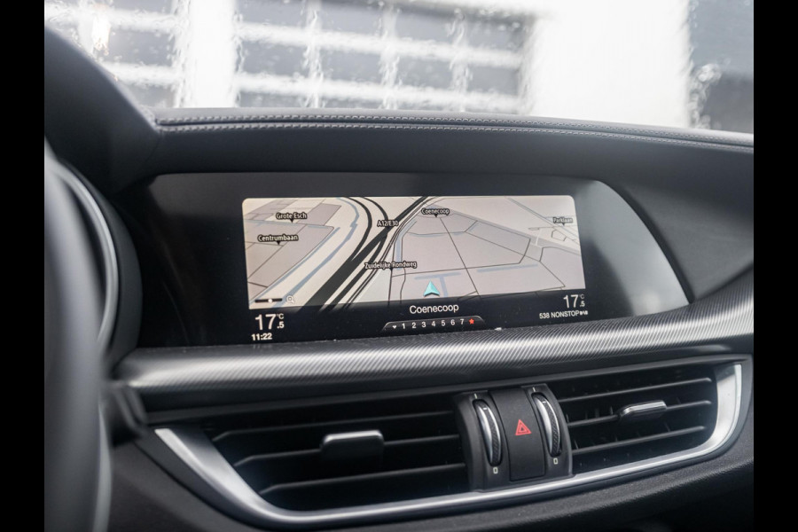 Alfa Romeo Stelvio 2.0 Turbo Aut. AWD B-Tech | Navi | Xenon | Camera | Veloce Int. | Schuif/Kanteldak | 20" | Apple Carplay | Keyless | Dashboard Leder