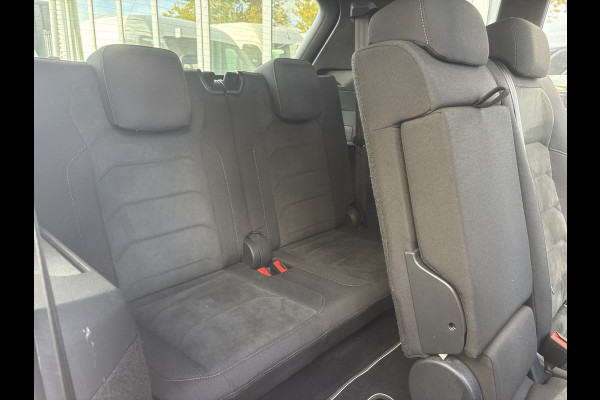 Volkswagen Tiguan Allspace 1.5 TSI Highline Business R 7persoons | R Line | Automaat | Pano
