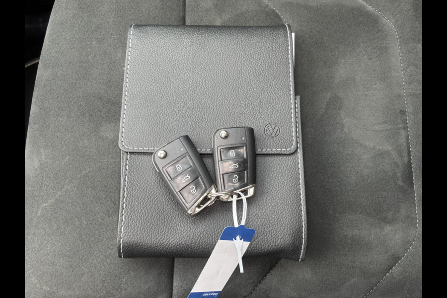 Volkswagen Tiguan Allspace 1.5 TSI Highline Business R 7persoons | R Line | Automaat | Pano