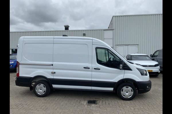 Ford Transit 310 2.0 TDCI L2H2 Trend 130pk | SCI | 12 inch SYNC 4 | Draadloos Apple Carplay/Android auto | Achteruitrijcamera incl. Downlighter | Digitale Cockpit Ford Transit 310 2.0 TDCI L2H2 Trend 130pk | SCI | 12 inch SYNC 4 | Draadloos Apple Carplay/Android auto | Achteruitrijcamera incl. Downlighter | Digitale Cockpit