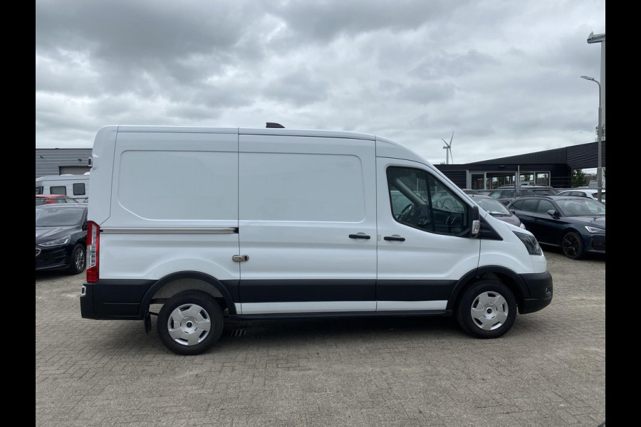 Ford Transit 310 2.0 TDCI L2H2 Trend 130pk | SCI | 12 inch SYNC 4 | Draadloos Apple Carplay/Android auto | Achteruitrijcamera incl. Downlighter | Digitale Cockpit Ford Transit 310 2.0 TDCI L2H2 Trend 130pk | SCI | 12 inch SYNC 4 | Draadloos Apple Carplay/Android auto | Achteruitrijcamera incl. Downlighter | Digitale Cockpit
