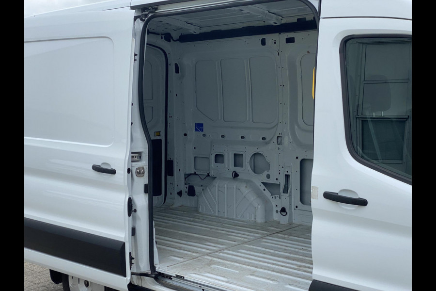 Ford Transit 310 2.0 TDCI L2H2 Trend 130pk | SCI | 12 inch SYNC 4 | Draadloos Apple Carplay/Android auto | Achteruitrijcamera incl. Downlighter | Digitale Cockpit Ford Transit 310 2.0 TDCI L2H2 Trend 130pk | SCI | 12 inch SYNC 4 | Draadloos Apple Carplay/Android auto | Achteruitrijcamera incl. Downlighter | Digitale Cockpit