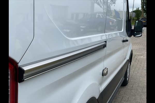 Ford Transit 310 2.0 TDCI L2H2 Trend 130pk | SCI | 12 inch SYNC 4 | Draadloos Apple Carplay/Android auto | Achteruitrijcamera incl. Downlighter | Digitale Cockpit Ford Transit 310 2.0 TDCI L2H2 Trend 130pk | SCI | 12 inch SYNC 4 | Draadloos Apple Carplay/Android auto | Achteruitrijcamera incl. Downlighter | Digitale Cockpit