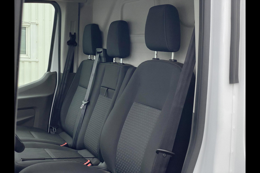 Ford Transit 310 2.0 TDCI L2H2 Trend 130pk | SCI | 12 inch SYNC 4 | Draadloos Apple Carplay/Android auto | Achteruitrijcamera incl. Downlighter | Digitale Cockpit Ford Transit 310 2.0 TDCI L2H2 Trend 130pk | SCI | 12 inch SYNC 4 | Draadloos Apple Carplay/Android auto | Achteruitrijcamera incl. Downlighter | Digitale Cockpit