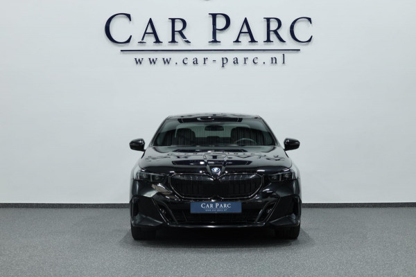 BMW 5 Serie 530e Individual M-Sport BTW/LASER/VIRTUAL/SFEER/PANO/LEER+S.VERWARMING+MEMORY/LMV/360/ACC/ECC/FABRIEKSGARANTIE! BMW 5 Serie 530e Individual M-Sport BTW/LASER/VIRTUAL/SFEER/PANO/LEER+S.VERWARMING+MEMORY/LMV/360/ACC/ECC/FABRIEKSGARANTIE!