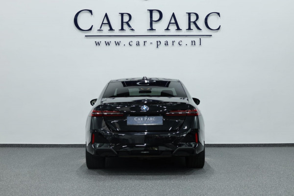 BMW 5 Serie 530e Individual M-Sport BTW/LASER/VIRTUAL/SFEER/PANO/LEER+S.VERWARMING+MEMORY/LMV/360/ACC/ECC/FABRIEKSGARANTIE! BMW 5 Serie 530e Individual M-Sport BTW/LASER/VIRTUAL/SFEER/PANO/LEER+S.VERWARMING+MEMORY/LMV/360/ACC/ECC/FABRIEKSGARANTIE!