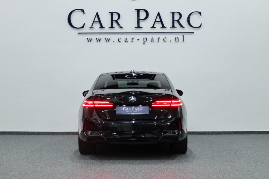 BMW 5 Serie 530e Individual M-Sport BTW/LASER/VIRTUAL/SFEER/PANO/LEER+S.VERWARMING+MEMORY/LMV/360/ACC/ECC/FABRIEKSGARANTIE! BMW 5 Serie 530e Individual M-Sport BTW/LASER/VIRTUAL/SFEER/PANO/LEER+S.VERWARMING+MEMORY/LMV/360/ACC/ECC/FABRIEKSGARANTIE!