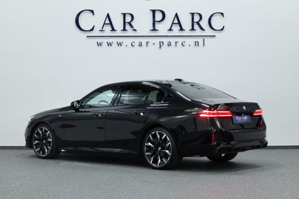 BMW 5 Serie 530e Individual M-Sport BTW/LASER/VIRTUAL/SFEER/PANO/LEER+S.VERWARMING+MEMORY/LMV/360/ACC/ECC/FABRIEKSGARANTIE! BMW 5 Serie 530e Individual M-Sport BTW/LASER/VIRTUAL/SFEER/PANO/LEER+S.VERWARMING+MEMORY/LMV/360/ACC/ECC/FABRIEKSGARANTIE!