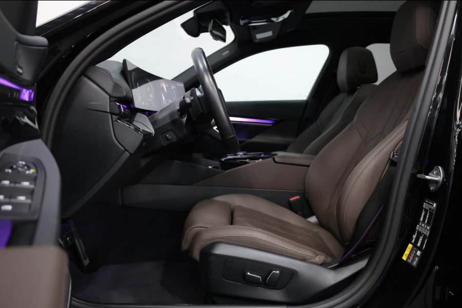 BMW 5 Serie 530e Individual M-Sport BTW/LASER/VIRTUAL/SFEER/PANO/LEER+S.VERWARMING+MEMORY/LMV/360/ACC/ECC/FABRIEKSGARANTIE! BMW 5 Serie 530e Individual M-Sport BTW/LASER/VIRTUAL/SFEER/PANO/LEER+S.VERWARMING+MEMORY/LMV/360/ACC/ECC/FABRIEKSGARANTIE!