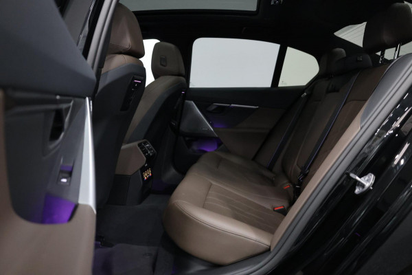 BMW 5 Serie 530e Individual M-Sport BTW/LASER/VIRTUAL/SFEER/PANO/LEER+S.VERWARMING+MEMORY/LMV/360/ACC/ECC/FABRIEKSGARANTIE! BMW 5 Serie 530e Individual M-Sport BTW/LASER/VIRTUAL/SFEER/PANO/LEER+S.VERWARMING+MEMORY/LMV/360/ACC/ECC/FABRIEKSGARANTIE!