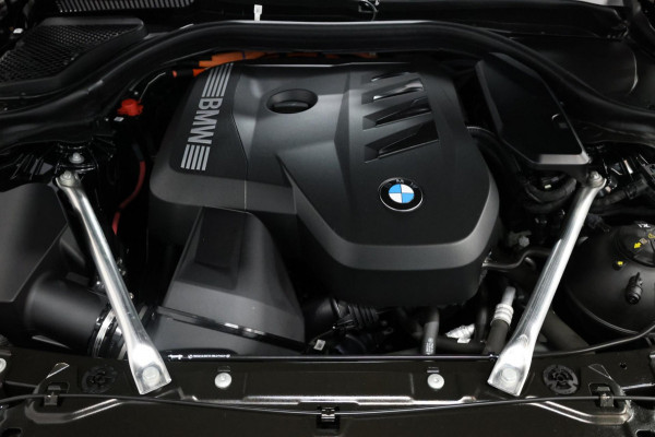 BMW 5 Serie 530e Individual M-Sport BTW/LASER/VIRTUAL/SFEER/PANO/LEER+S.VERWARMING+MEMORY/LMV/360/ACC/ECC/FABRIEKSGARANTIE! BMW 5 Serie 530e Individual M-Sport BTW/LASER/VIRTUAL/SFEER/PANO/LEER+S.VERWARMING+MEMORY/LMV/360/ACC/ECC/FABRIEKSGARANTIE!