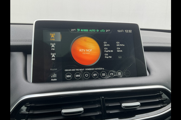 MG EHS 1.5 TGDI Luxury PHEV Pano Leer Memory 360cam Adap.Cruise Keyless Carplay VOL! MG EHS 1.5 TGDI Luxury PHEV Pano Leer Memory 360cam Adap.Cruise Keyless Carplay VOL!