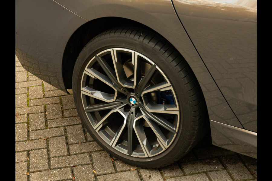 BMW 6 Serie Gran Turismo 640i xDrive M-Sport - Pano - Adaptive Air - Trekhaak - Stoelventilatie