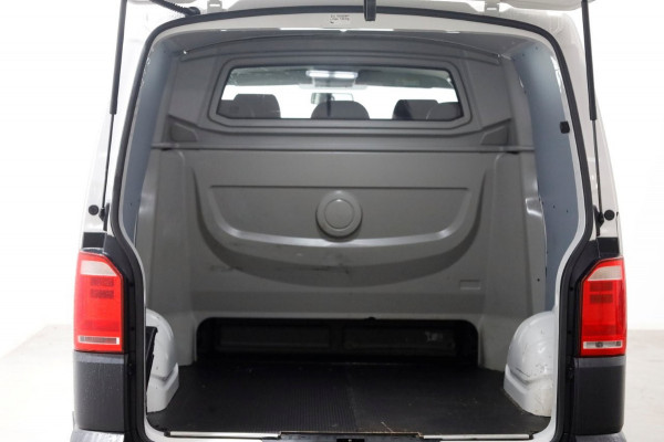 Volkswagen Transporter T6 2.0 TSI Benzine 4Motion 4x4 DSG-Automaat Lang D.C. Achterklep BPM-Vrij 07-2019 Volkswagen Transporter T6 2.0 TSI Benzine 4Motion 4x4 DSG-Automaat Lang D.C. Achterklep BPM-Vrij 07-2019
