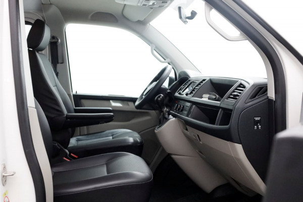 Volkswagen Transporter T6 2.0 TSI Benzine 4Motion 4x4 DSG-Automaat Lang D.C. Achterklep BPM-Vrij 07-2019 Volkswagen Transporter T6 2.0 TSI Benzine 4Motion 4x4 DSG-Automaat Lang D.C. Achterklep BPM-Vrij 07-2019