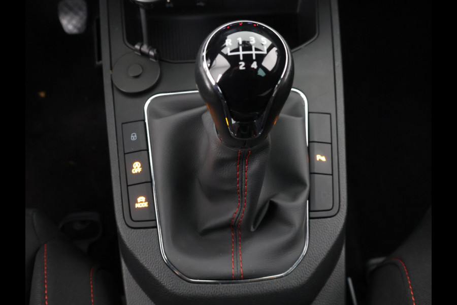 Seat Ibiza 1.0 TSI FR INTENSE 1e EIG.GARANTIE TOT 9-2030** CLIMA.CRUISE.PDC V+A .NAVI.CAMERA Seat Ibiza 1.0 TSI FR INTENSE 1e EIG.GARANTIE TOT 9-2030** CLIMA.CRUISE.PDC V+A .NAVI.CAMERA