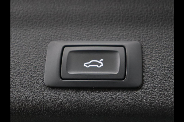 Audi A6 55 TFSI e quattro Competition | Panoramadak | Trekhaak | Leder | Stoelverwarming | Memory | Adaptive cruise | Carplay | Sfeerverlichting | Navigatie | Virtual Cockpit | Matrix LED | PHEV | Plug In