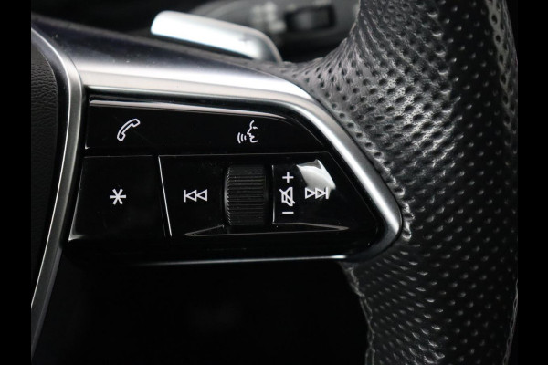 Audi A6 55 TFSI e quattro Competition | Panoramadak | Trekhaak | Leder | Stoelverwarming | Memory | Adaptive cruise | Carplay | Sfeerverlichting | Navigatie | Virtual Cockpit | Matrix LED | PHEV | Plug In