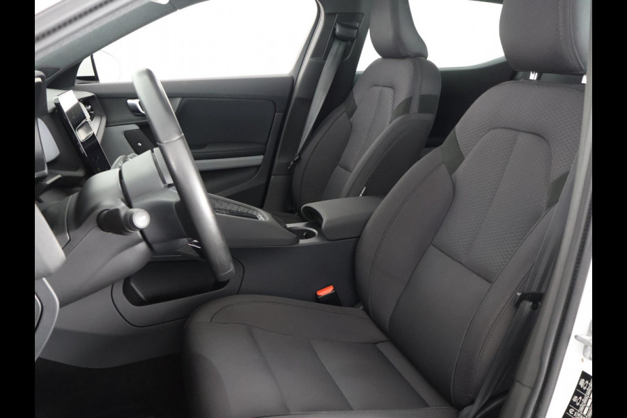 Polestar 2 LONG RANGE (231 PK) ACCU 90%! WLTP BEREIK 511 KM5 GARANTIE TOT 2032* NAVI.APPLE/ANDROID.CAMERA.BIJNA 2022. Polestar 2 LONG RANGE (231 PK) ACCU 90%! WLTP BEREIK 511 KM5 GARANTIE TOT 2032* NAVI.APPLE/ANDROID.CAMERA.BIJNA 2022.