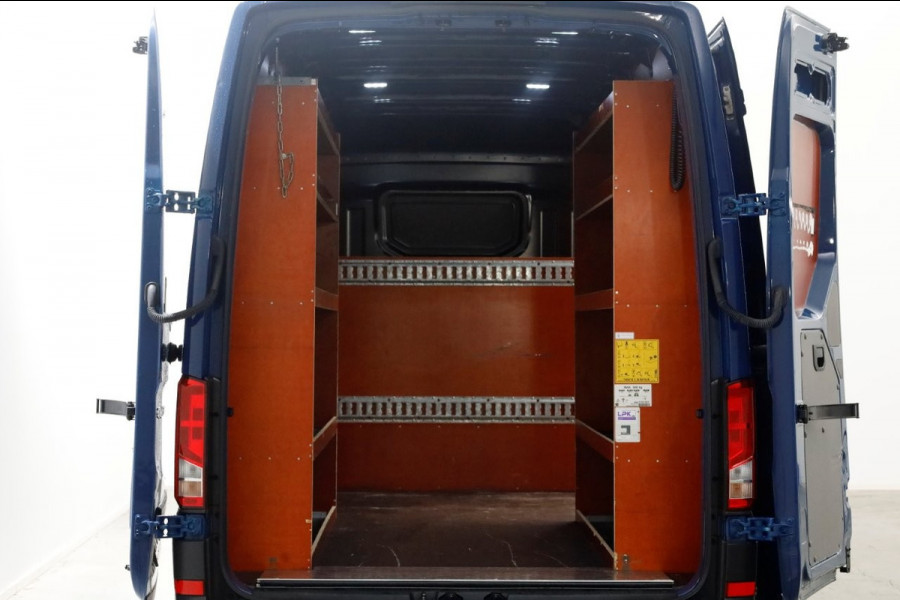Volkswagen Crafter 35 2.0 TDI 140pk L3H3 (L2H2) DSG-Automaat Comfortline Laadklep 500kg 04-2022 Volkswagen Crafter 35 2.0 TDI 140pk L3H3 (L2H2) DSG-Automaat Comfortline Laadklep 500kg 04-2022