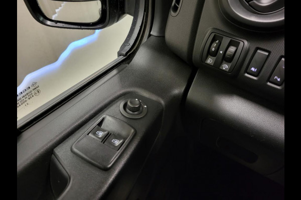 Renault Trafic 2.0dCi 120pk L2/H1 Trekhaak Euro 6! Renault Trafic 2.0dCi 120pk L2/H1 Trekhaak Euro 6!