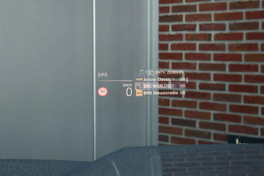 BMW X1 xDrive30e M-Sport Pano ACC 360-cam HUD El-zetel 19inch BMW X1 xDrive30e M-Sport Pano ACC 360-cam HUD El-zetel 19inch