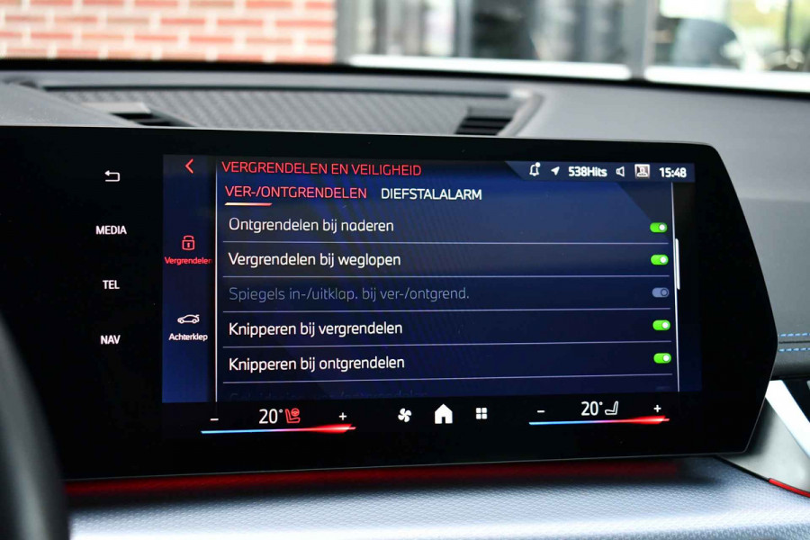 BMW X1 xDrive30e M-Sport Pano ACC 360-cam HUD El-zetel 19inch BMW X1 xDrive30e M-Sport Pano ACC 360-cam HUD El-zetel 19inch