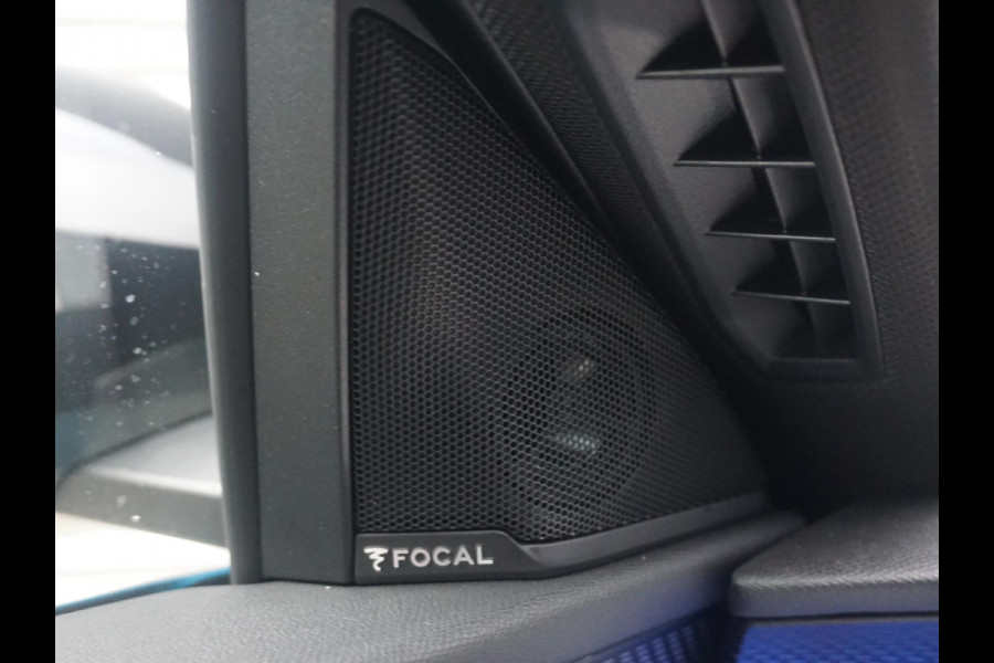 Peugeot E-3008 GT Avantage 210 73 kWh Leder interieur | Focal audio Peugeot E-3008 GT Avantage 210 73 kWh Leder interieur | Focal audio
