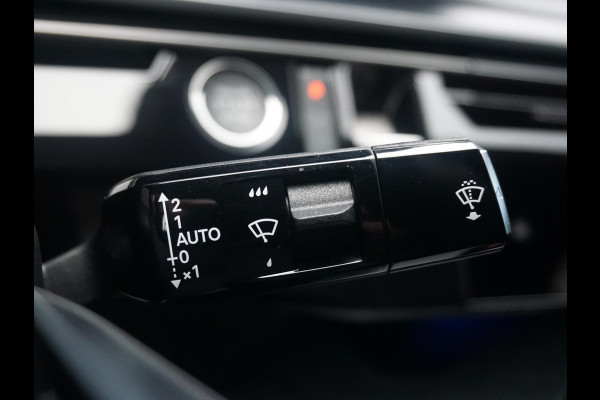 Peugeot E-3008 GT Avantage 210 73 kWh Leder interieur | Focal audio Peugeot E-3008 GT Avantage 210 73 kWh Leder interieur | Focal audio