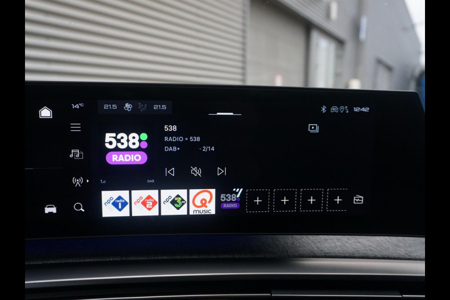 Peugeot E-3008 GT Avantage 210 73 kWh Leder interieur | Focal audio Peugeot E-3008 GT Avantage 210 73 kWh Leder interieur | Focal audio