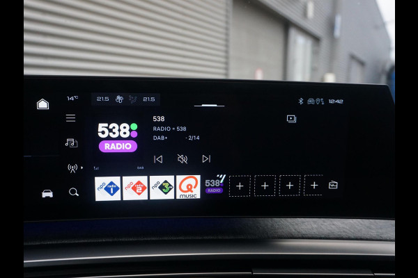 Peugeot E-3008 GT Avantage 210 73 kWh Leder interieur | Focal audio Peugeot E-3008 GT Avantage 210 73 kWh Leder interieur | Focal audio